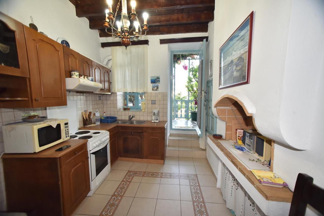 Traditional House By The Sea Mandrákion المظهر الخارجي الصورة
